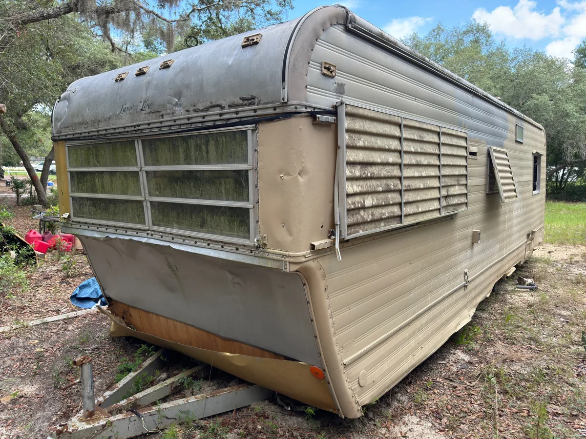 7 Tips for Absentee Owners Who Need to Sell a House in Clay County Florida