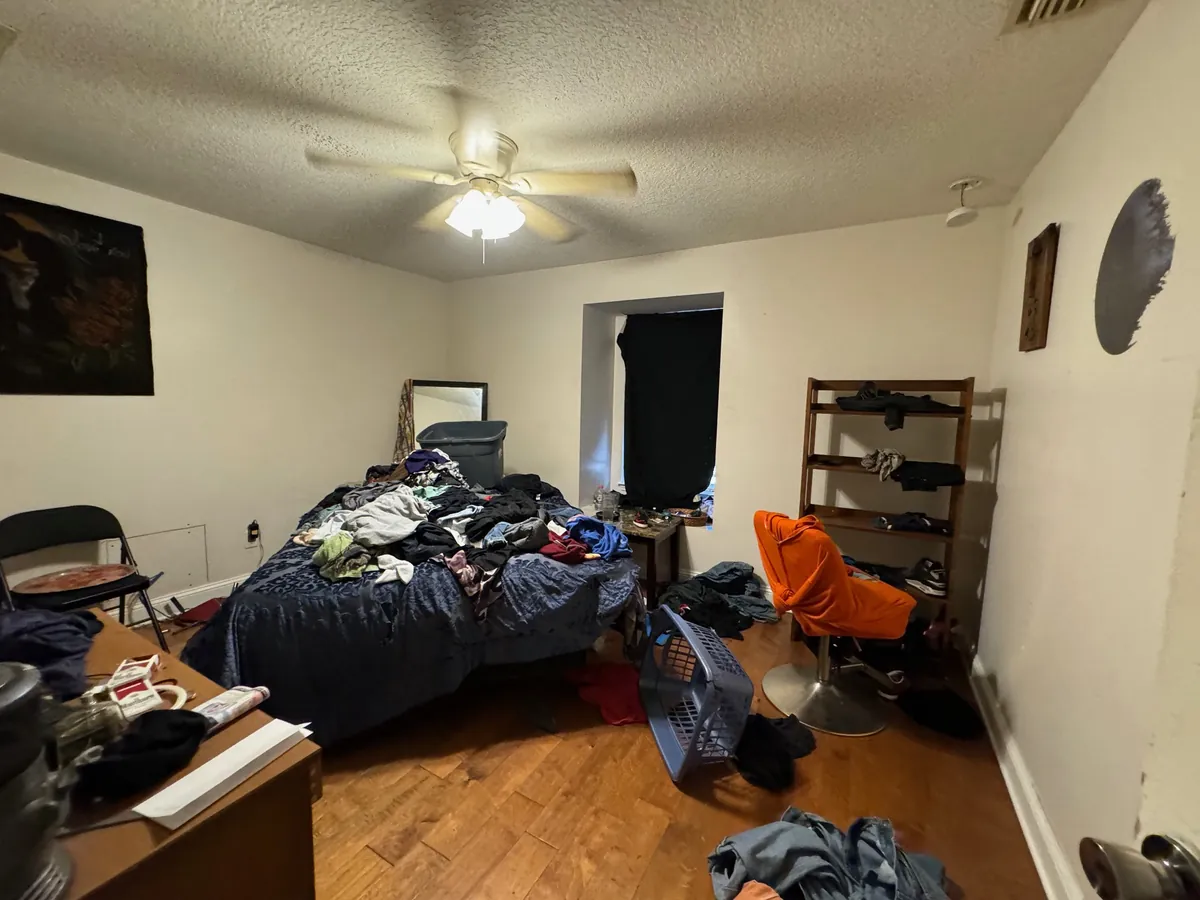 Inherited home full of belongings we buy as-is in Putnam County, Florida