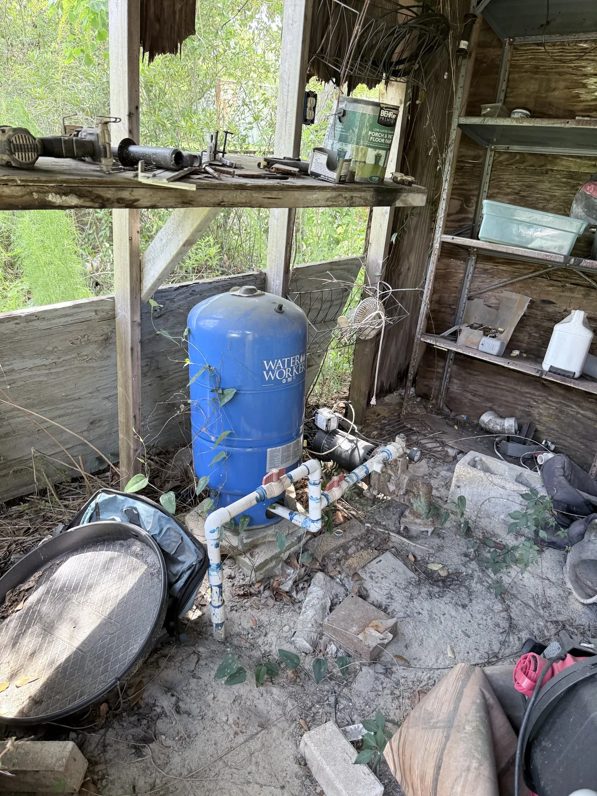 House with code violations we buy as-is in Neptune Beach, Florida